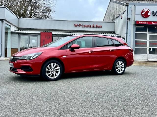 Vauxhall Astra 1.2 Turbo 130 Business Edition Nav 5dr Estate Petrol Red