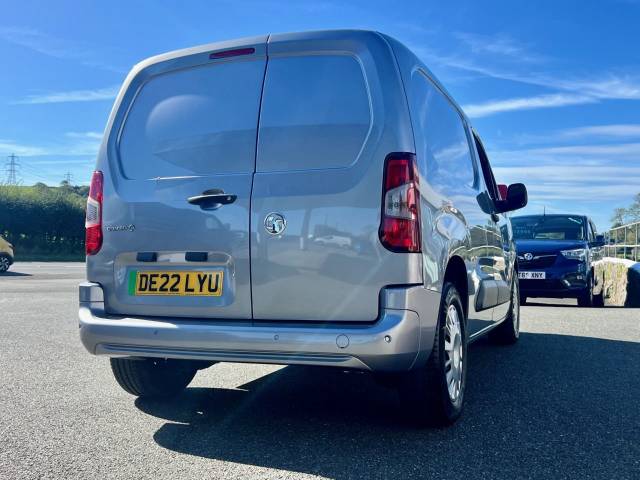 2022 Vauxhall Combo Cargo 2300 100kW Sportive 50kWh H1 Van Auto