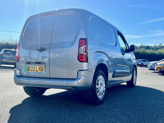 2022 Vauxhall Combo Cargo 2300 100kW Sportive 50kWh H1 Van Auto