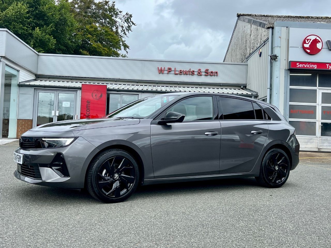 2024 Vauxhall Astra
