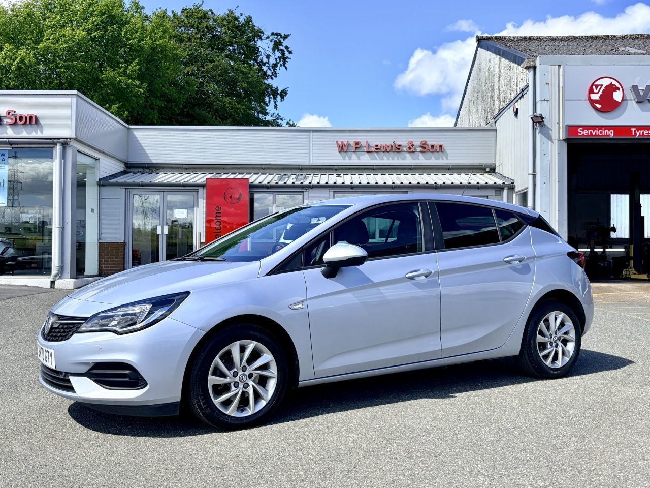 2020 Vauxhall Astra