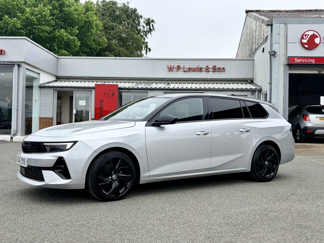 2024 Vauxhall Astra