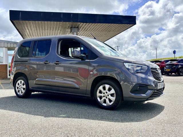 2021 Vauxhall Combo-life 1.2 Turbo 130 SE 5dr Auto