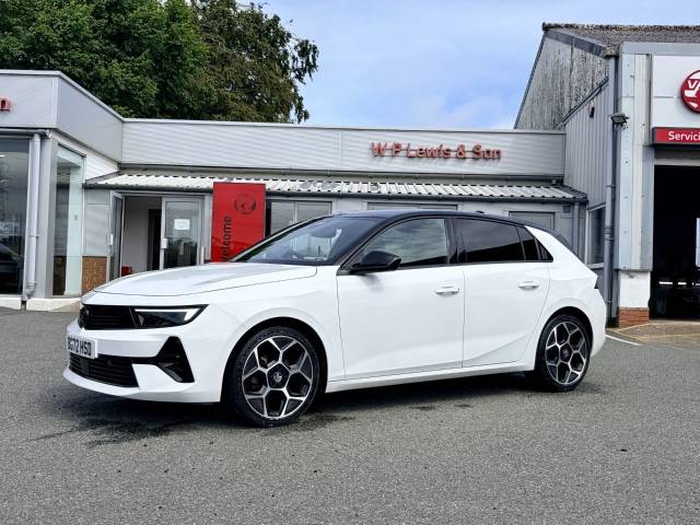 Vauxhall Astra 1.2 Turbo 130 GS Line 5dr Hatchback Petrol Arctic White
