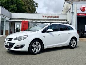 VAUXHALL ASTRA at W P Lewis & Son Pembroke Dock