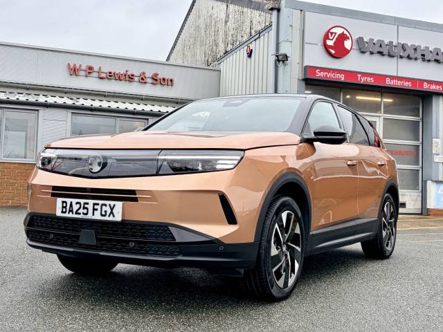 2025 Vauxhall Grandland 1.2 Hybrid 145 Ultimate 5dr e-DCT6 [Fixed Roof]