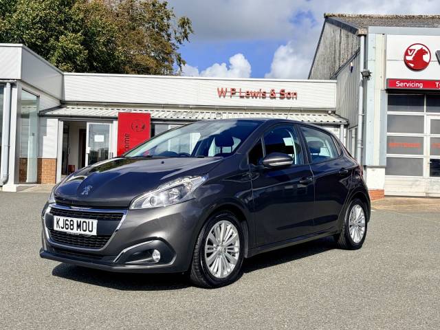 Peugeot 208 1.2 PureTech 82 Signature 5dr [Start Stop] Hatchback Petrol Hurricane Grey Metallic